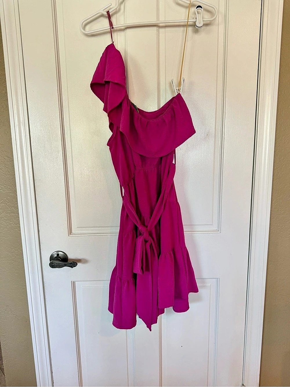Good Luck Gem Pink Ruffle Mini Dress Size Large - Picture 2 of 3